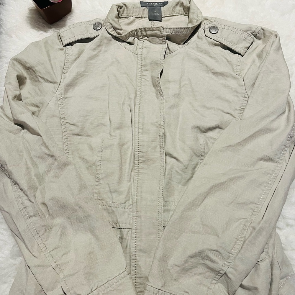 Women’s Ann Taylor Petites Jacket